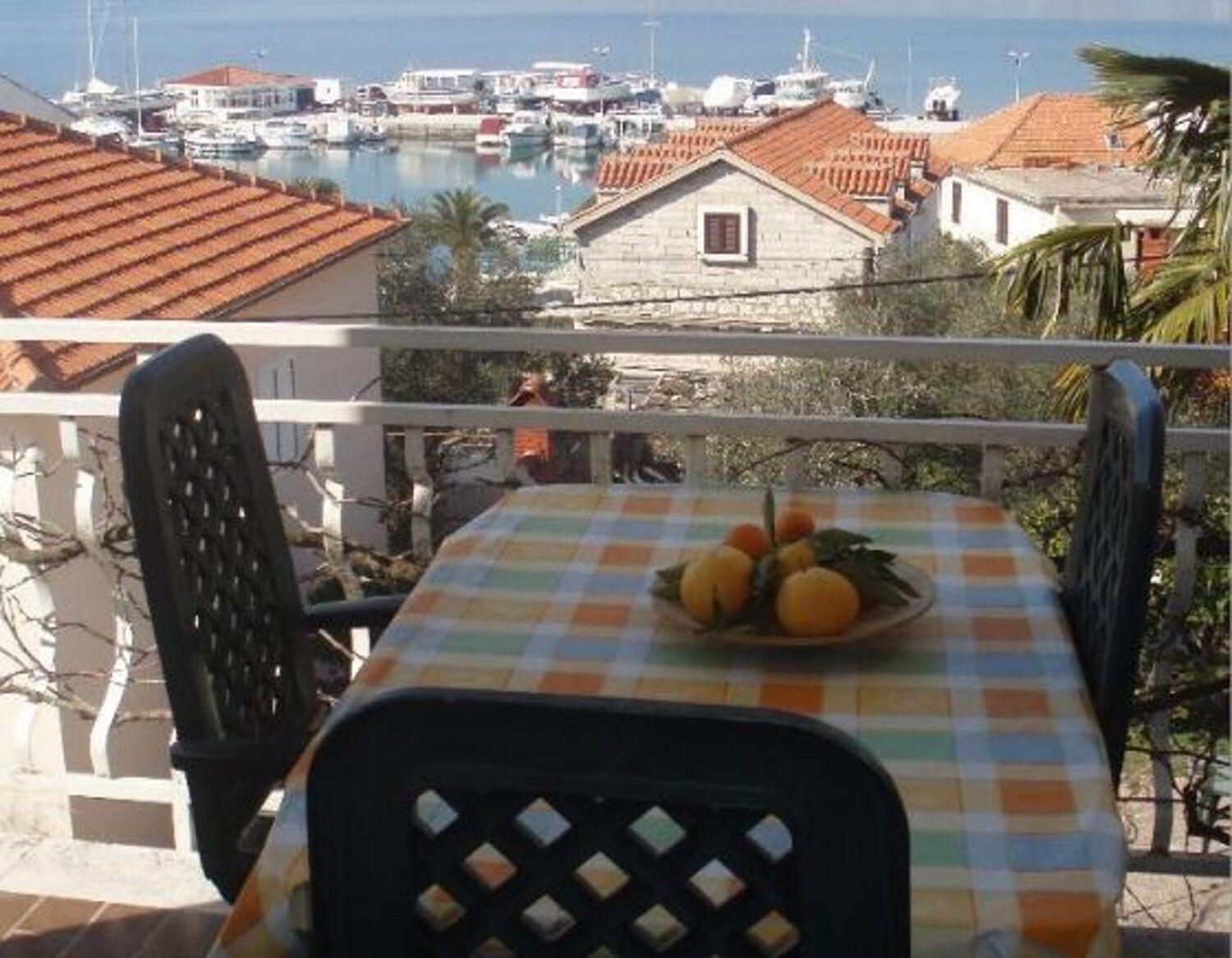 Apartment Biserka - 50 M From