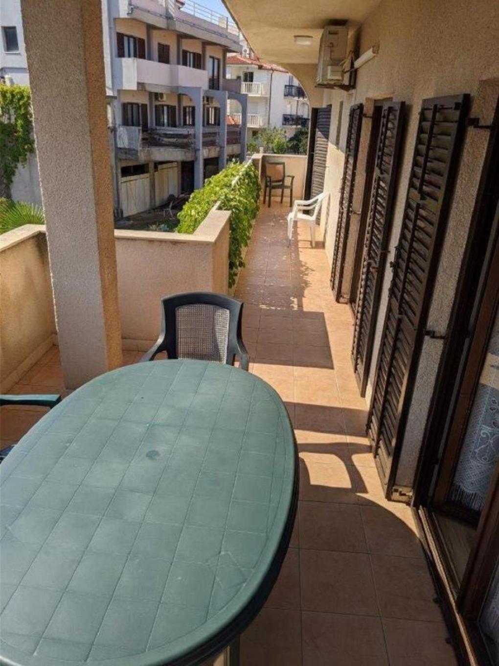 Apartment Biserka - 50 M From *
