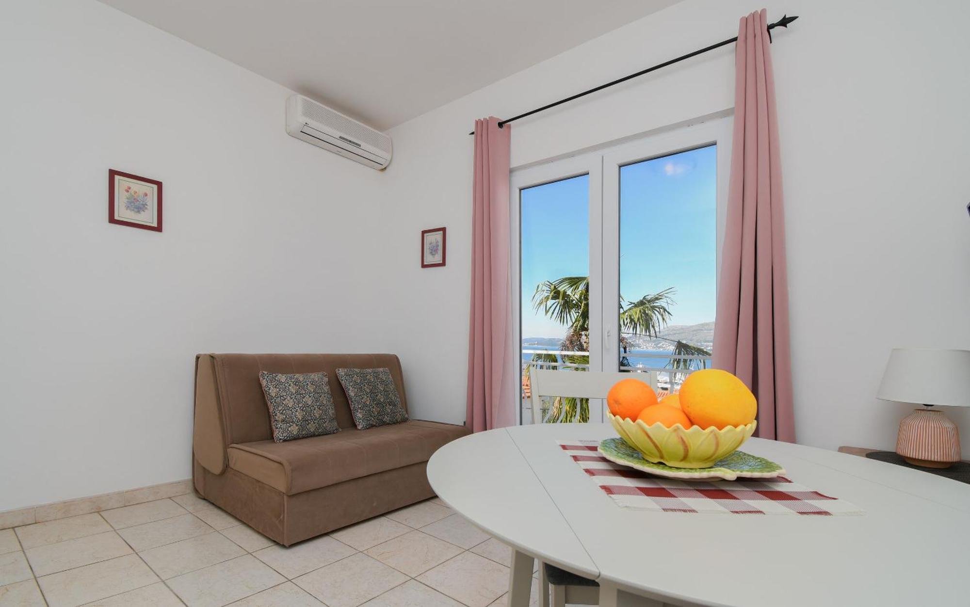 Apartment Biserka - 50 M From *