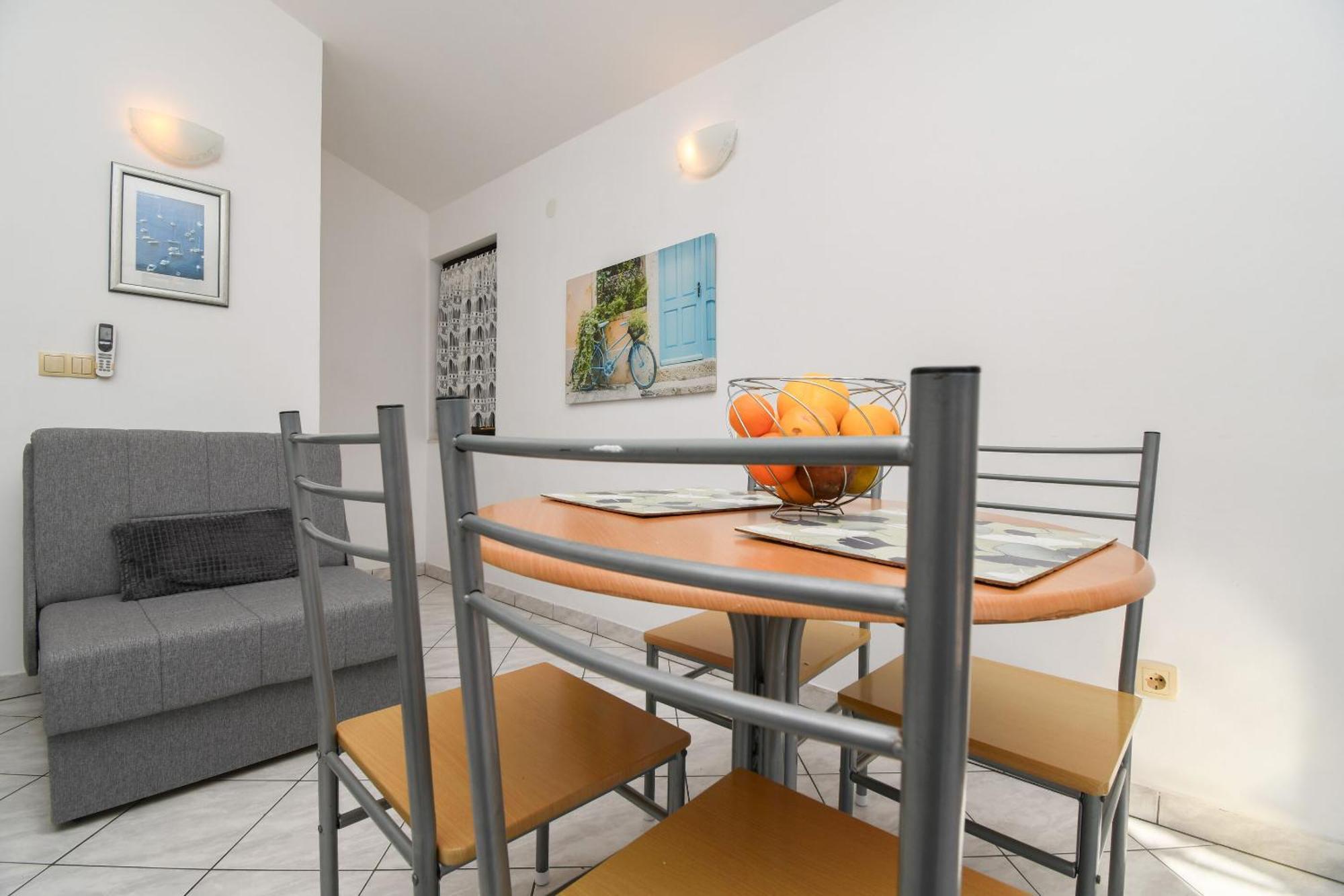 Biserka - 50 M From Apartment Trogir