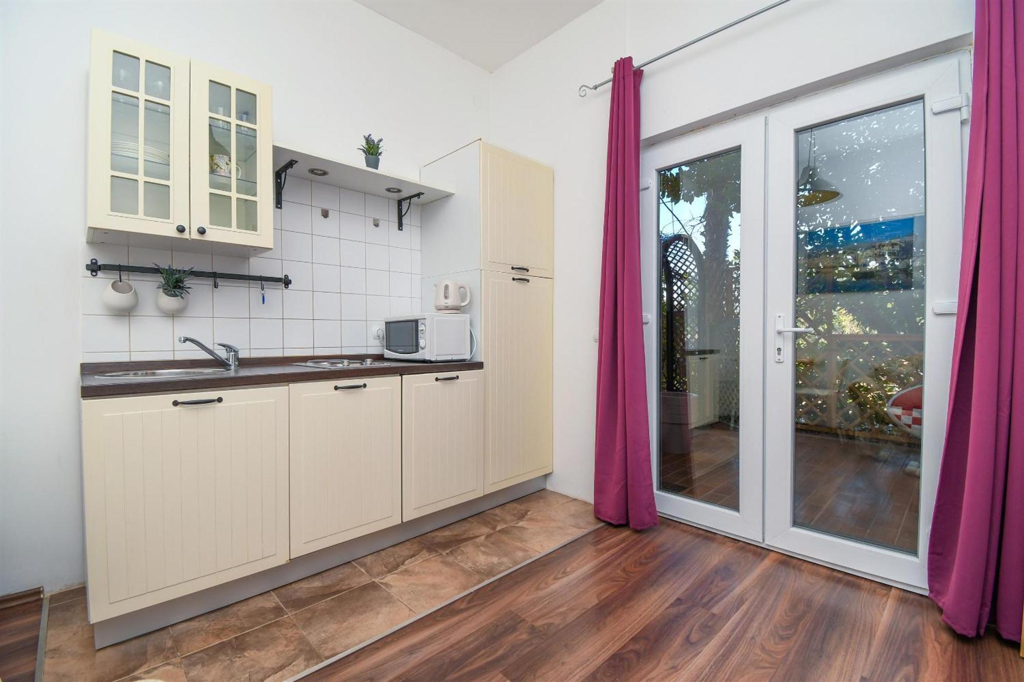 Apartment Biserka - 50 M From Trogir